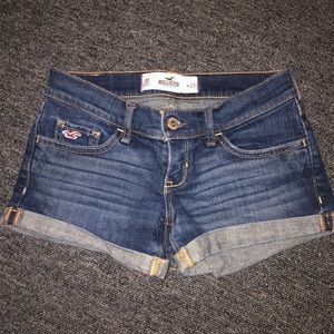 Hollister Short Shorts size 23